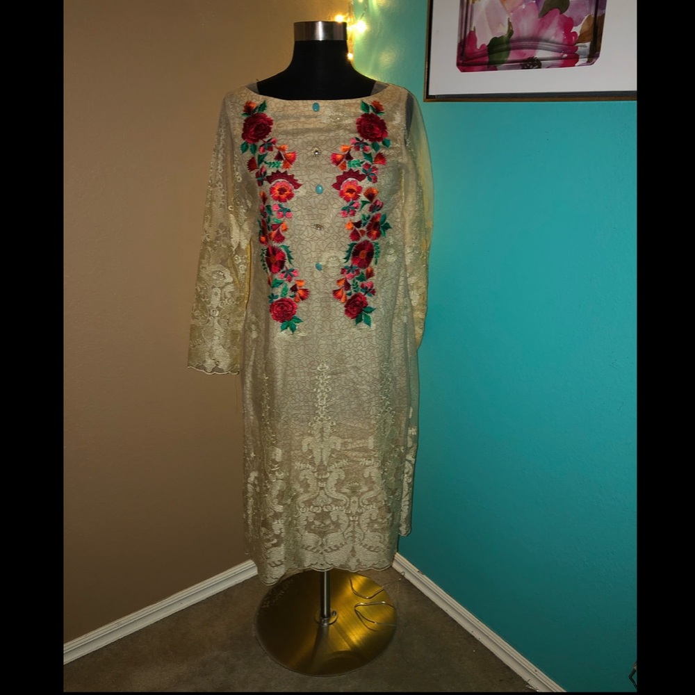 PAKISTANI DESIGNER KARISHMA SIZE SMALL SHIRT